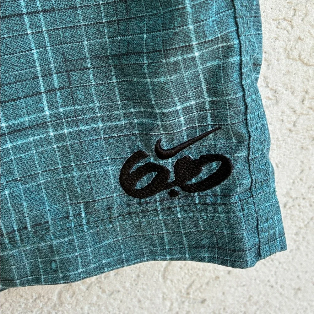 Nike 6.0  green black plaid  Swim or quick dry shorts for water sports